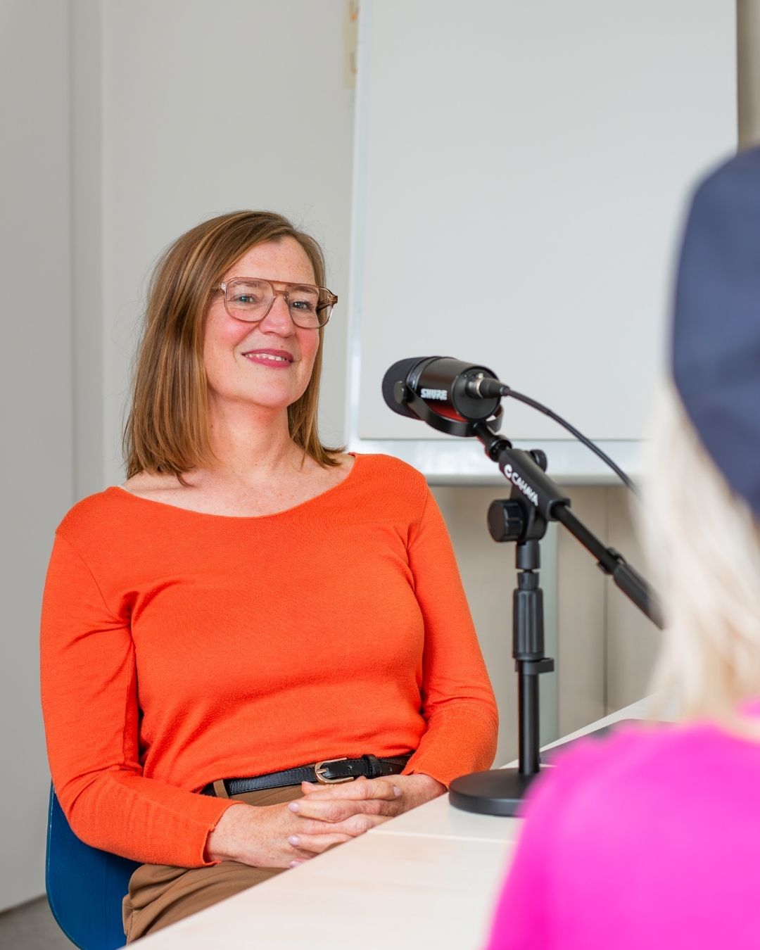 Annett Kraux-Schulze bei der Podcastaufnahme